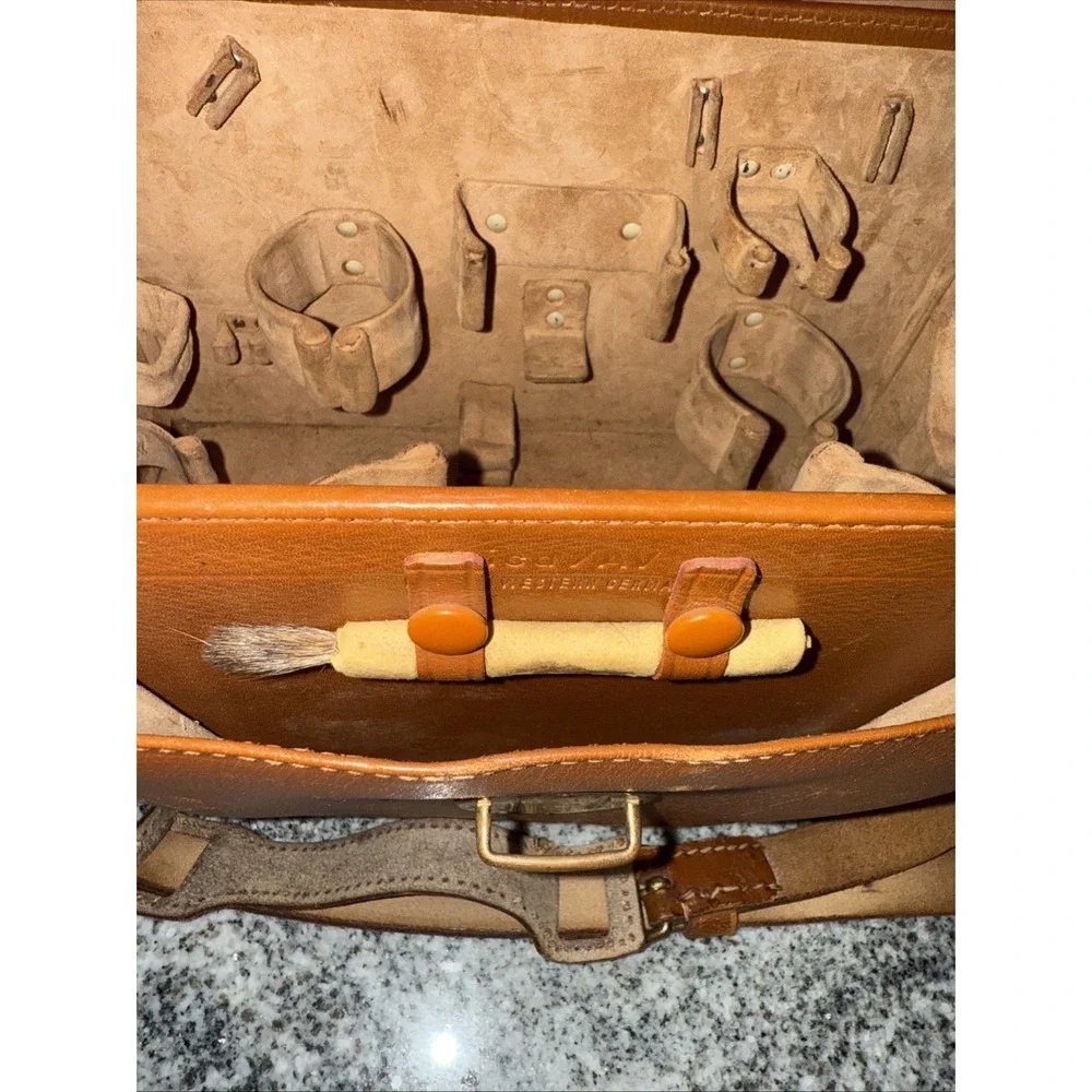 Vintage OMNICA 100 Deluxe West‎ German Leather Camera Bag